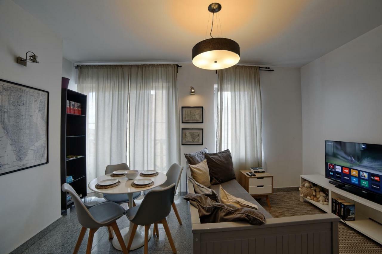 Apartament Lavender Srem Bagian luar foto