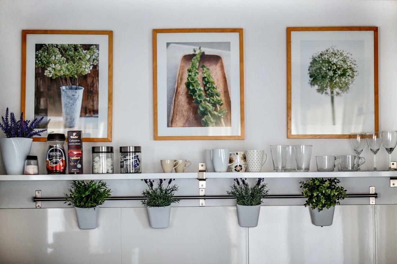 Apartament Lavender Srem Bagian luar foto
